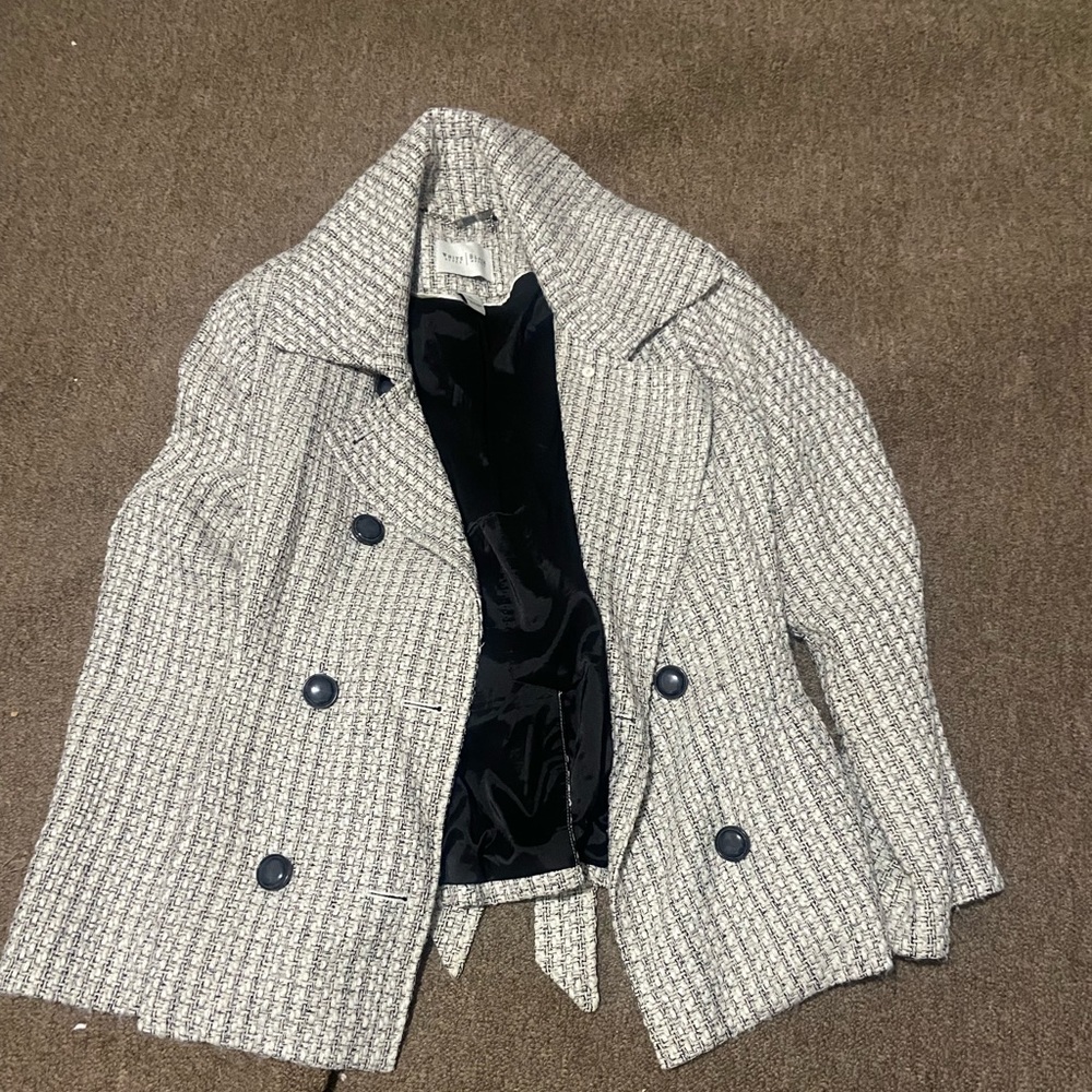 White House Black Market Coat - Picture 2 of 5